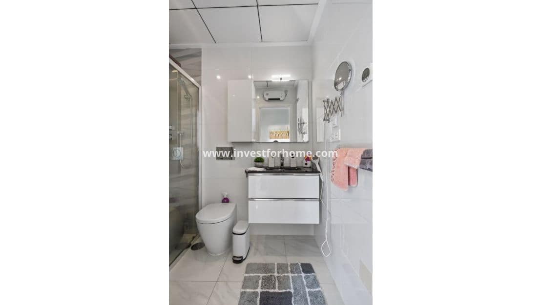 3 slaapkamer Villa te koop in Bigastro met zwembad garage - € 384.000 (Ref: 10162477)