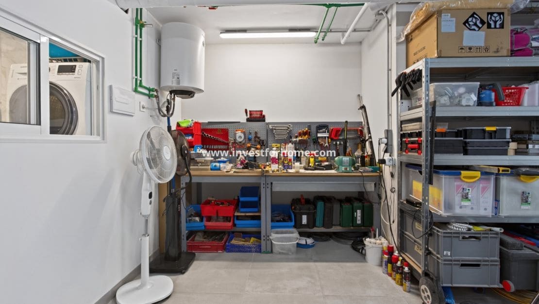 3 slaapkamer Villa te koop in Bigastro met zwembad garage - € 384.000 (Ref: 10162477)