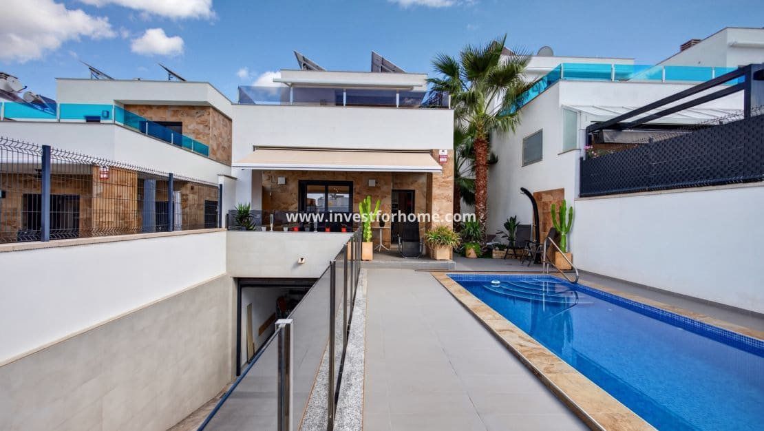3 slaapkamer Villa te koop in Bigastro met zwembad garage - € 384.000 (Ref: 10162477)