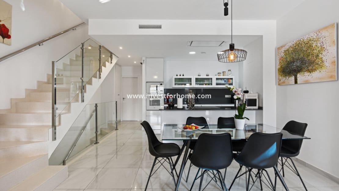 3 slaapkamer Villa te koop in Bigastro met zwembad garage - € 384.000 (Ref: 10162477)