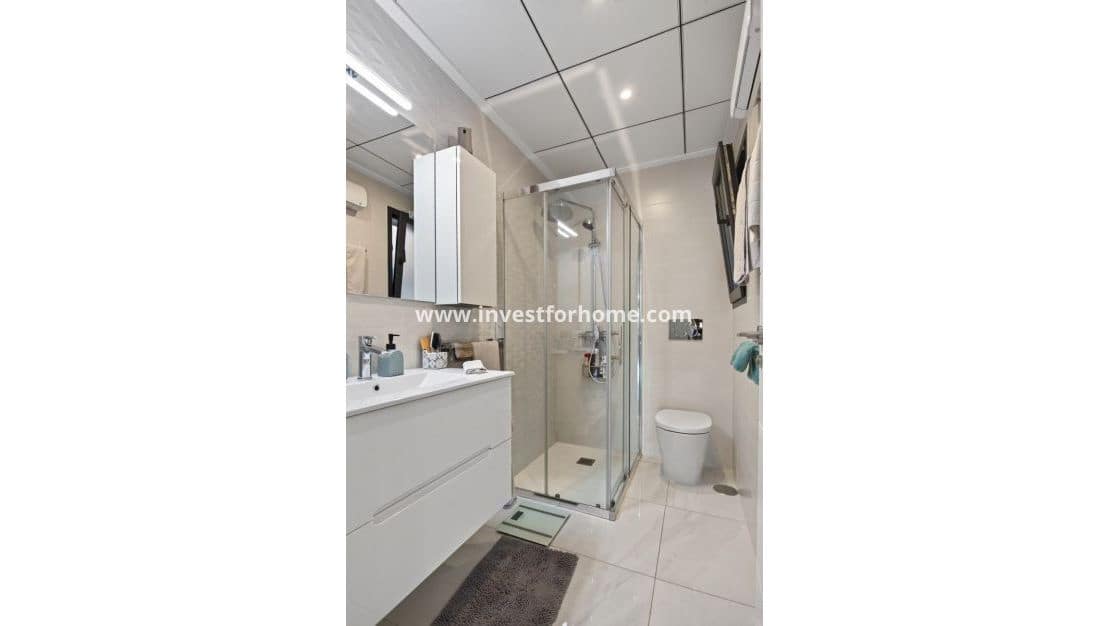3 slaapkamer Villa te koop in Bigastro met zwembad garage - € 384.000 (Ref: 10162477)