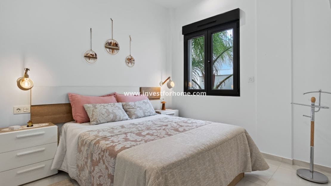 3 slaapkamer Villa te koop in Bigastro met zwembad garage - € 384.000 (Ref: 10162477)