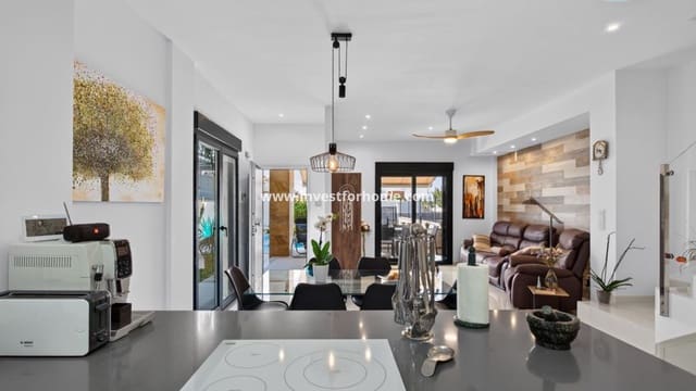3 slaapkamer Villa te koop in Bigastro met zwembad garage - € 384.000 (Ref: 10162477)