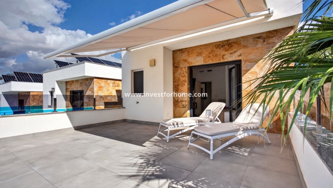 3 slaapkamer Villa te koop in Bigastro met zwembad garage - € 384.000 (Ref: 10162477)