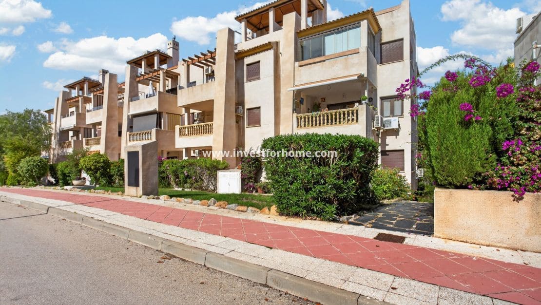 3 bedroom Apartment for sale in Las Ramblas Golf with pool garage - € 255,000 (Ref: 10167438)