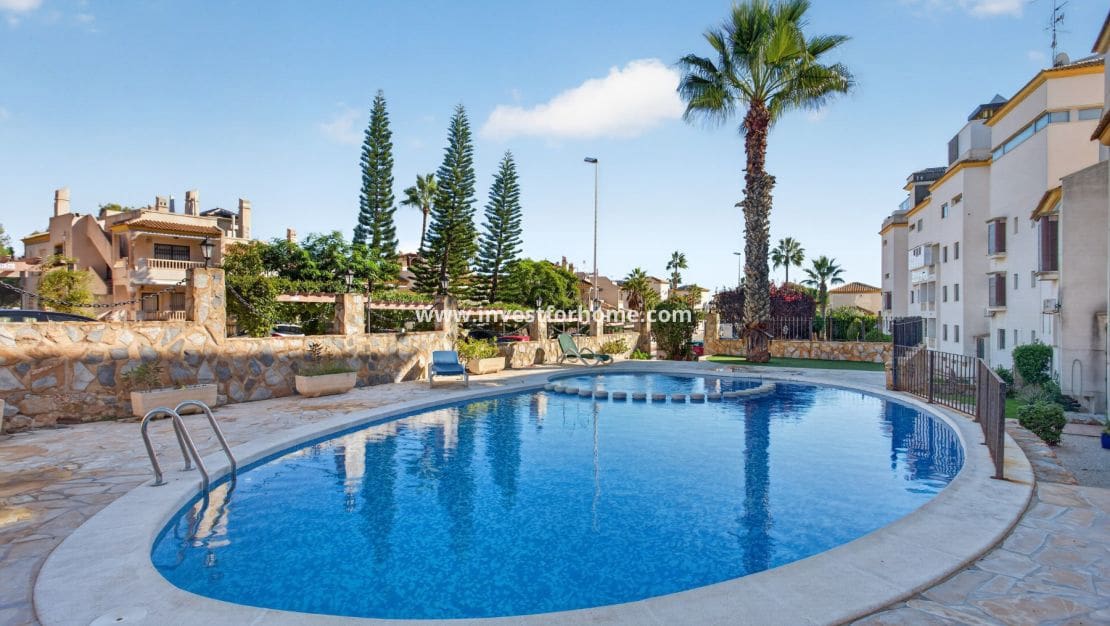 3 bedroom Apartment for sale in Las Ramblas Golf with pool garage - € 255,000 (Ref: 10167438)