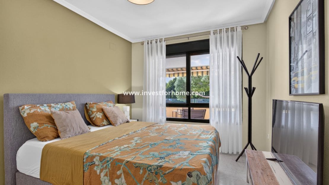 2 slaapkamer Appartement te koop in Orihuela Costa met zwembad - € 295.000 (Ref: 10182216)