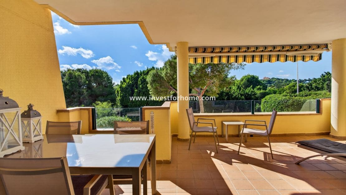 2 slaapkamer Appartement te koop in Orihuela Costa met zwembad - € 295.000 (Ref: 10182216)
