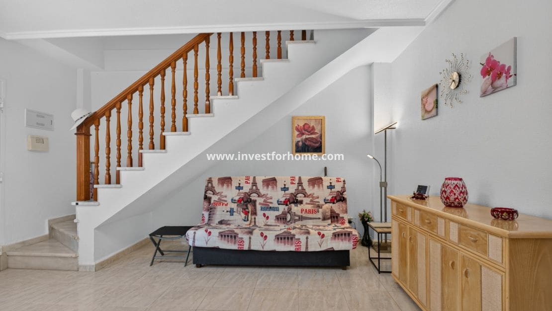 2 slaapkamer Bungalow te koop in Ciudad Quesada met zwembad - € 165.000 (Ref: 10182309)