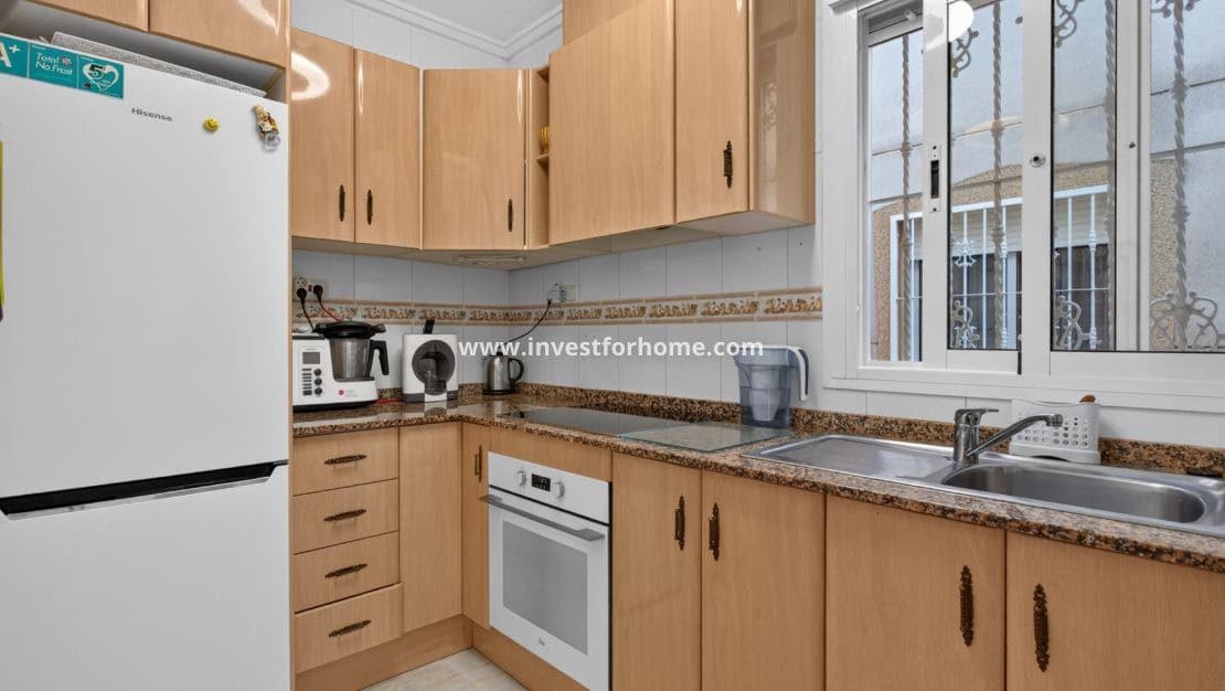2 slaapkamer Bungalow te koop in Ciudad Quesada met zwembad - € 165.000 (Ref: 10182309)