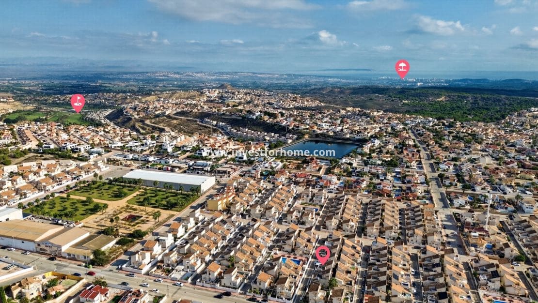 2 slaapkamer Bungalow te koop in Ciudad Quesada met zwembad - € 165.000 (Ref: 10182309)