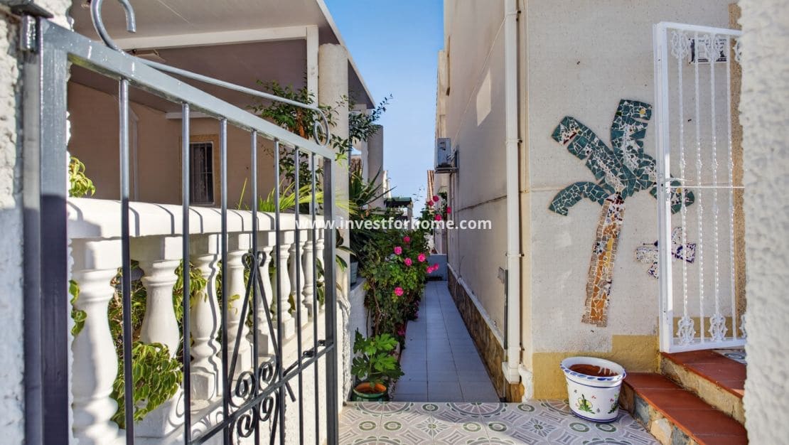 2 slaapkamer Bungalow te koop in Ciudad Quesada met zwembad - € 165.000 (Ref: 10182309)