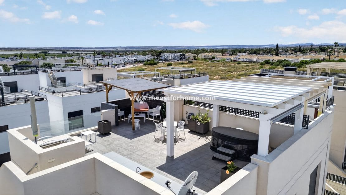 2 bedroom Apartment for sale in Rojales - € 245,000 (Ref: 5110420)