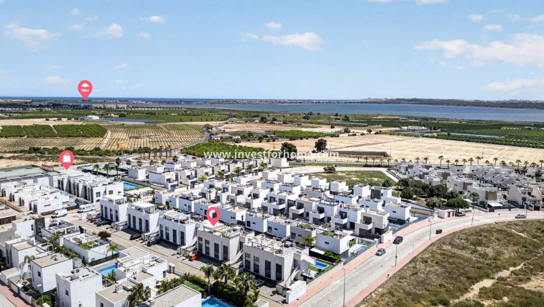 2 bedroom Apartment for sale in Rojales - € 245,000 (Ref: 5110420)