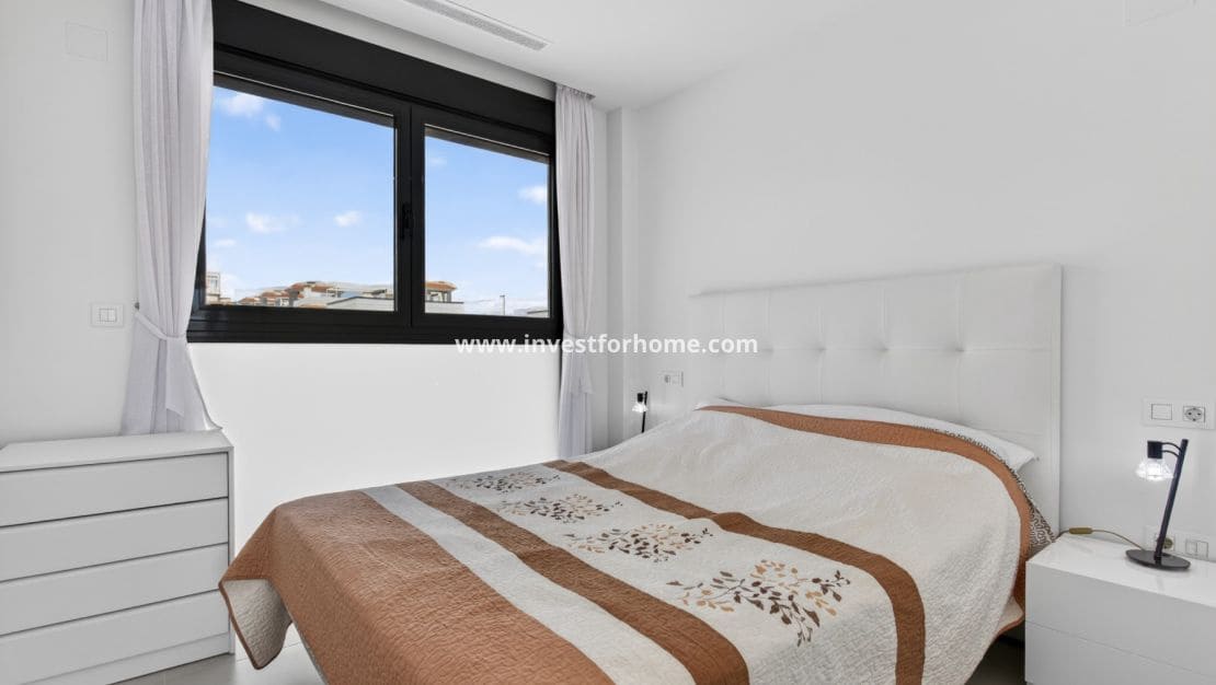2 bedroom Apartment for sale in Rojales - € 245,000 (Ref: 5110420)
