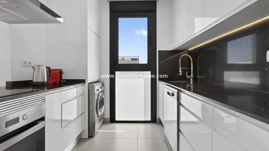 2 bedroom Apartment for sale in Rojales - € 245,000 (Ref: 5110420)
