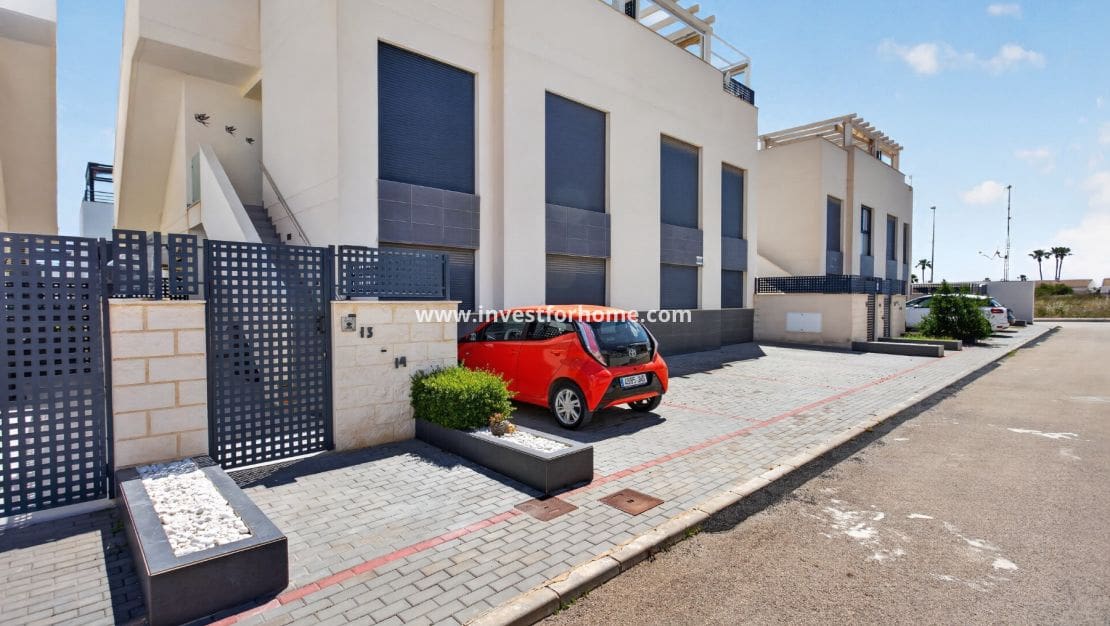 2 bedroom Apartment for sale in Rojales - € 245,000 (Ref: 5110420)