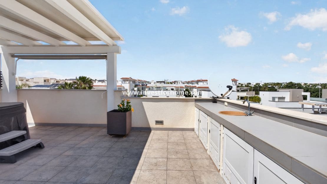 2 bedroom Apartment for sale in Rojales - € 245,000 (Ref: 5110420)