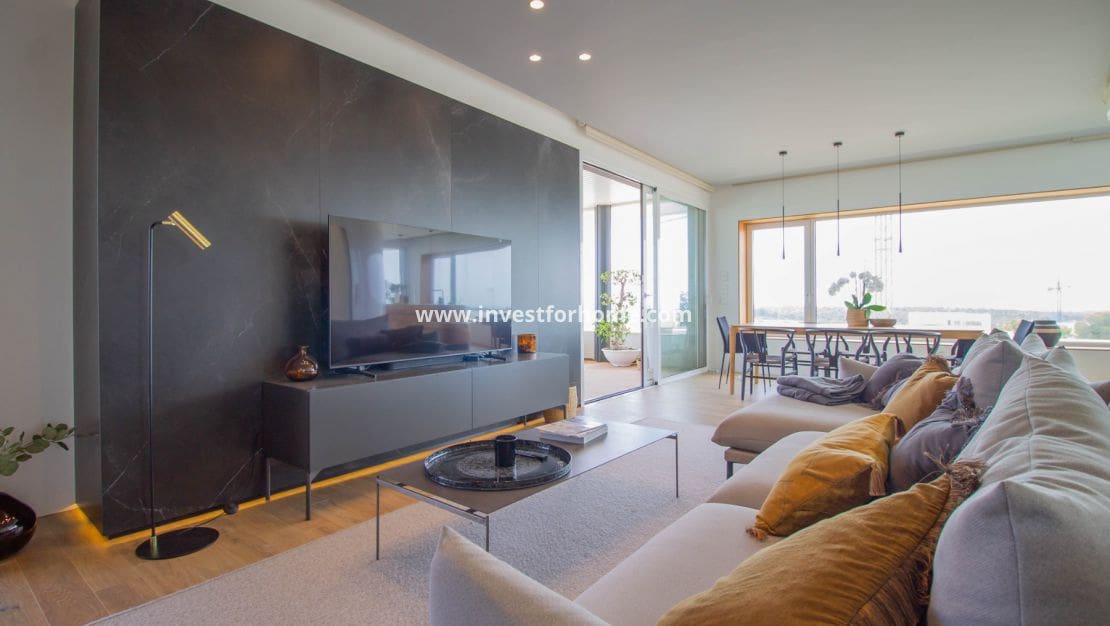 3 slaapkamer Appartement te koop in Las Colinas Golf met zwembad - € 859.000 (Ref: 7837663)