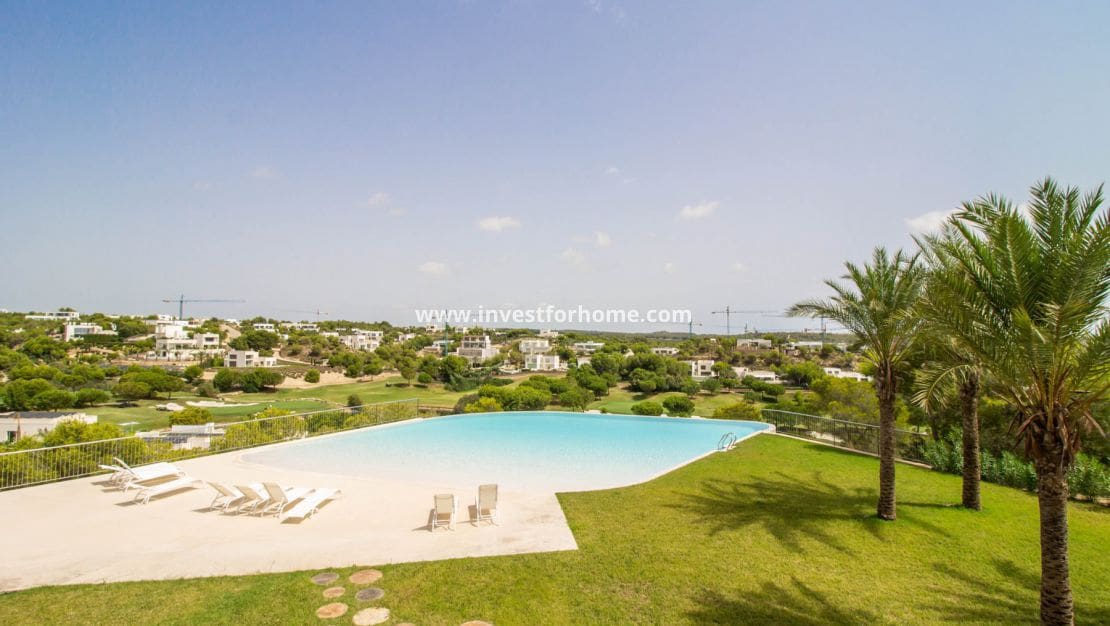 3 slaapkamer Appartement te koop in Las Colinas Golf met zwembad - € 859.000 (Ref: 7837663)