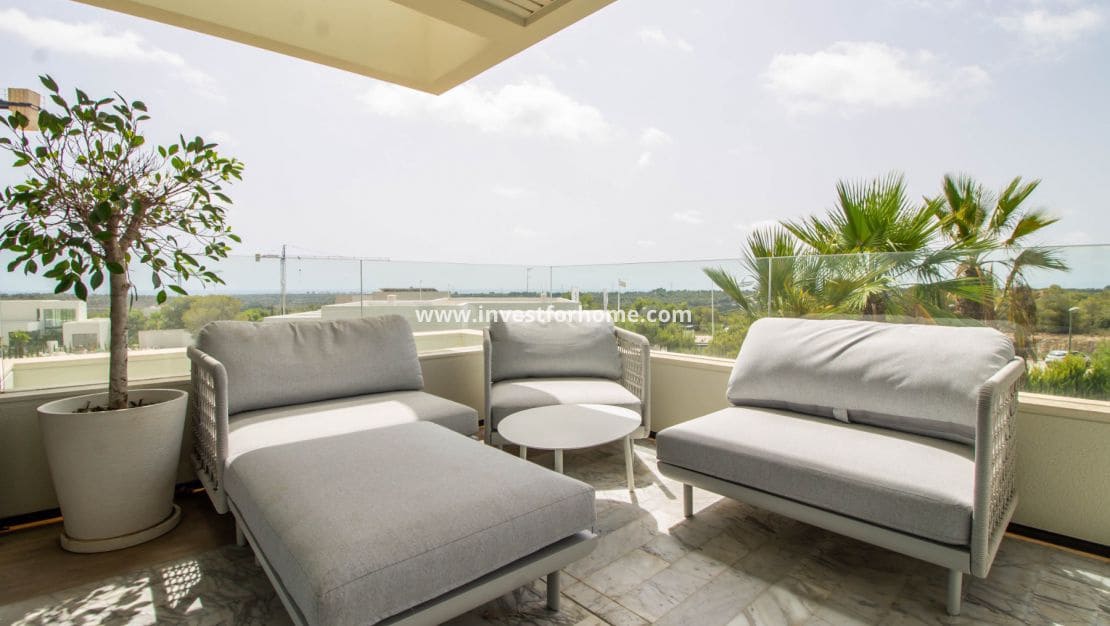 3 slaapkamer Appartement te koop in Las Colinas Golf met zwembad - € 859.000 (Ref: 7837663)