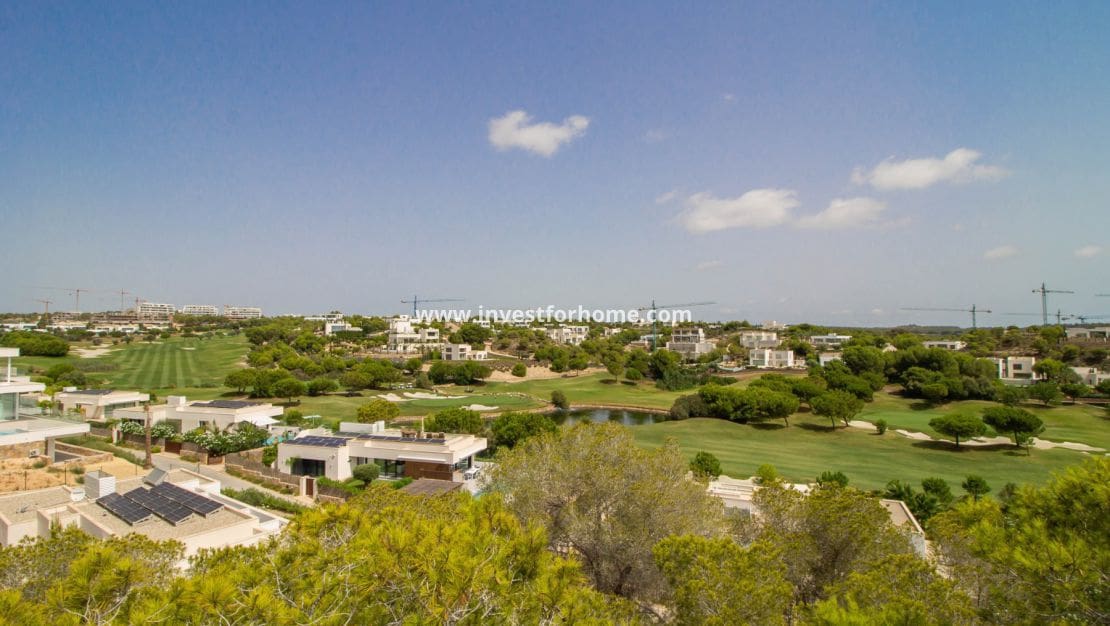 3 slaapkamer Appartement te koop in Las Colinas Golf met zwembad - € 859.000 (Ref: 7837663)