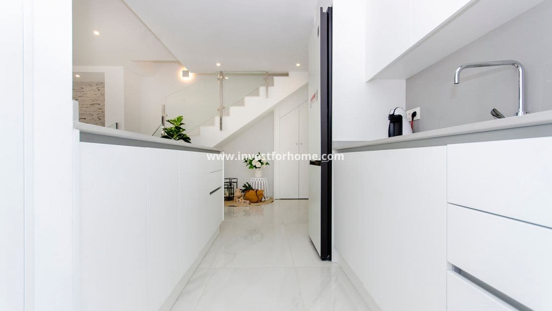 3 quarto Moradia para venda em Orihuela Costa com piscina - 415 000 € (Ref: 8145360)