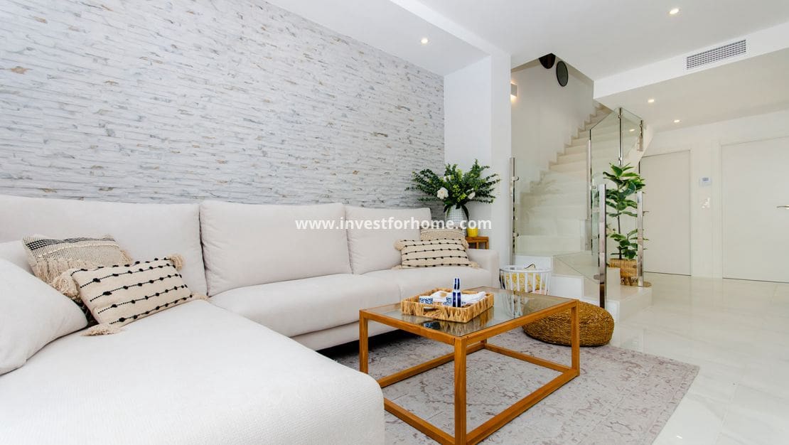 3 quarto Moradia para venda em Orihuela Costa com piscina - 415 000 € (Ref: 8145360)