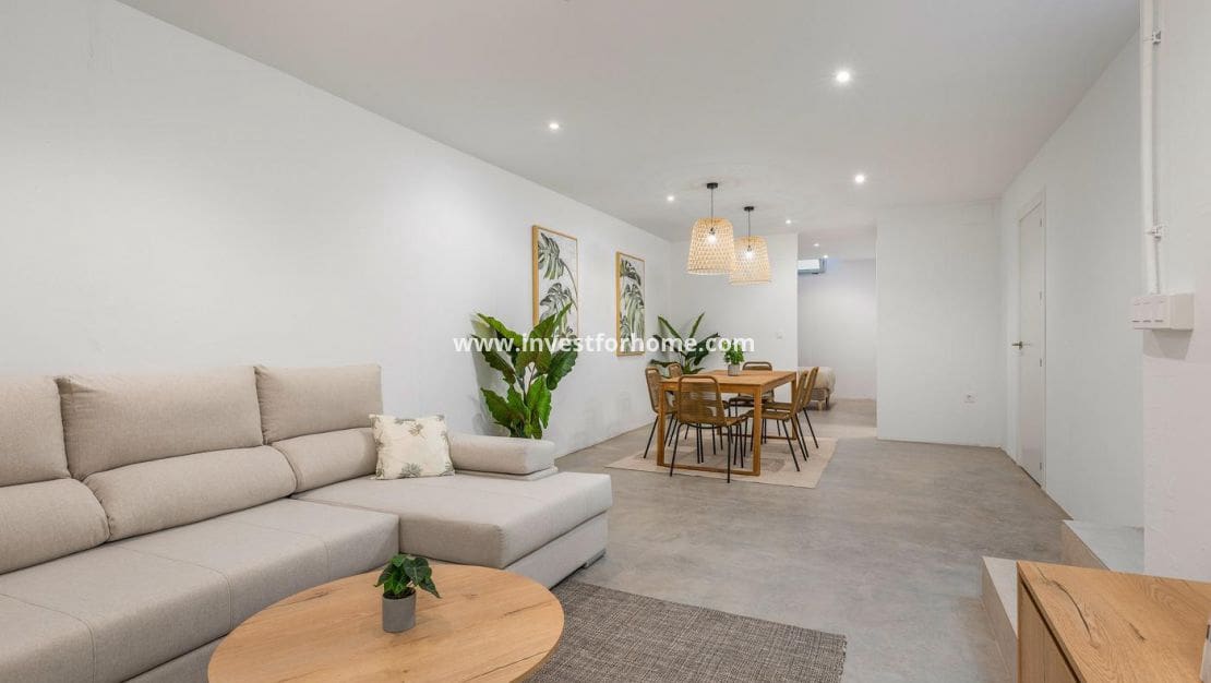 3 soveværelse Villa til salg i Los Alcazares med swimmingpool - € 399.900 (Ref: 8145367)