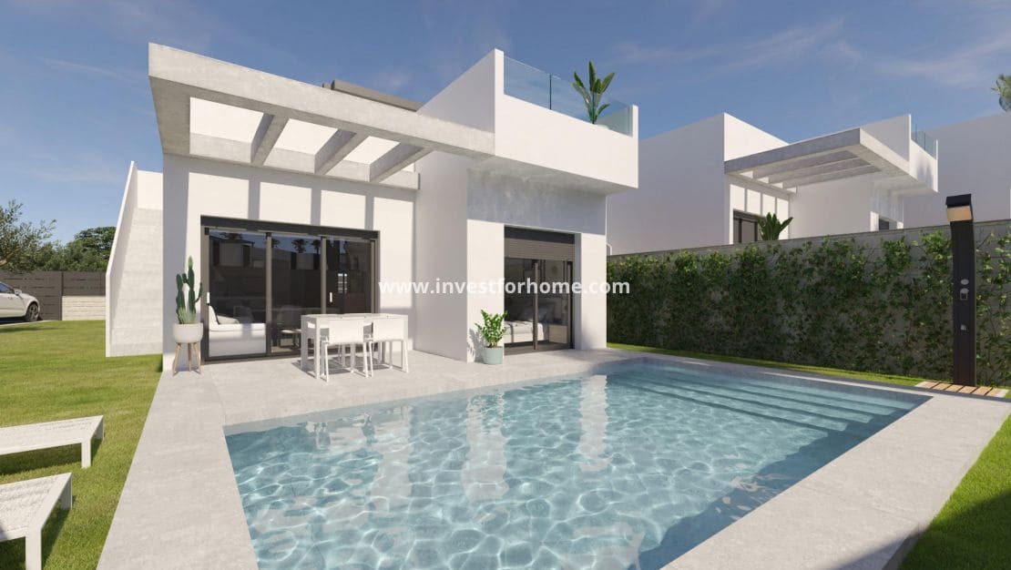 3 bedroom Villa for sale in Algorfa with pool - € 445,000 (Ref: 8147370)