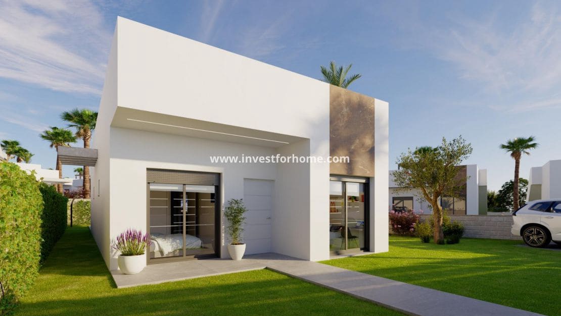 3 bedroom Villa for sale in Algorfa with pool - € 445,000 (Ref: 8147370)