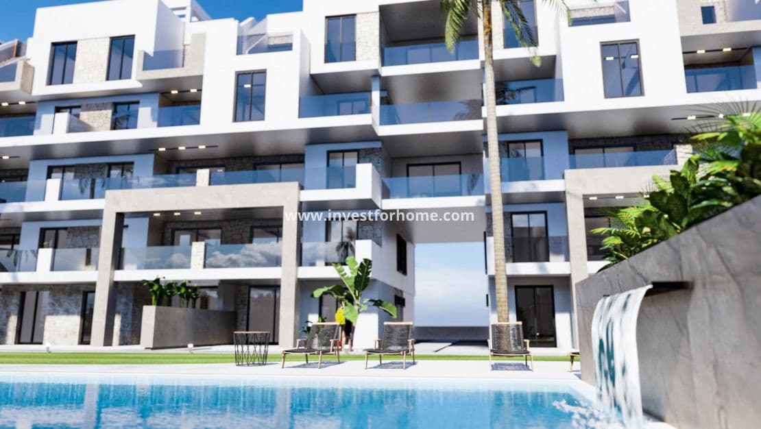 2 Zimmer Apartment zu verkaufen in El Raso mit Pool - 294.000 € (Ref: 8188674)