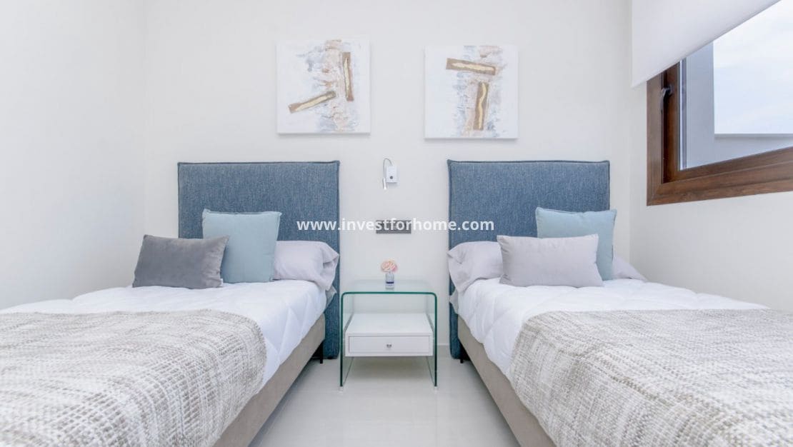 2 bedroom Bungalow for sale in Los Balcones with pool - € 275,000 (Ref: 8188685)