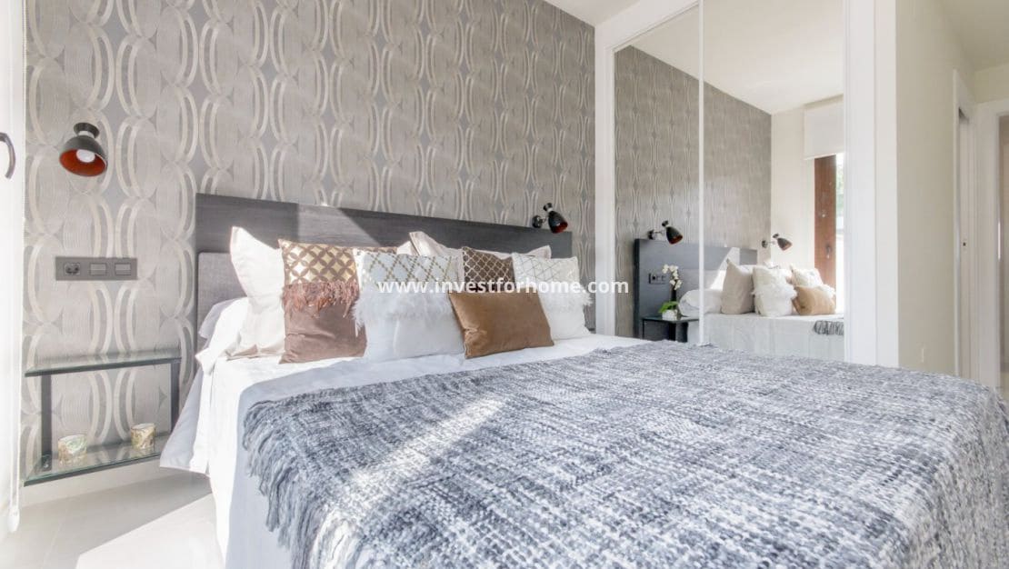 2 bedroom Bungalow for sale in Los Balcones with pool - € 275,000 (Ref: 8188685)