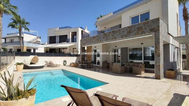 3 bedroom Villa for sale in La Mata, Torrevieja with pool - € 695,000 (Ref: 8861290)