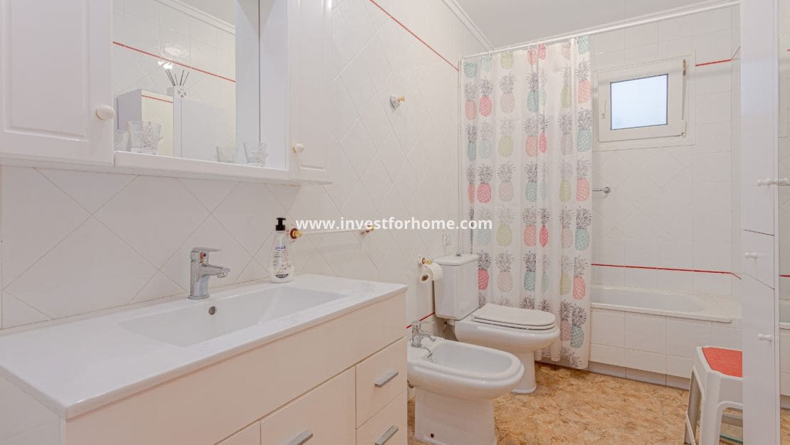 3 slaapkamer Appartement te koop in La Mata - € 360.000 (Ref: 8878662)