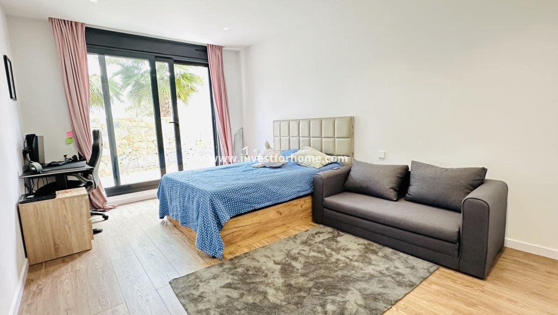 6 sovrum Villa till salu i Las Colinas Golf med pool - 2 350 000 € (Ref: 9240660)