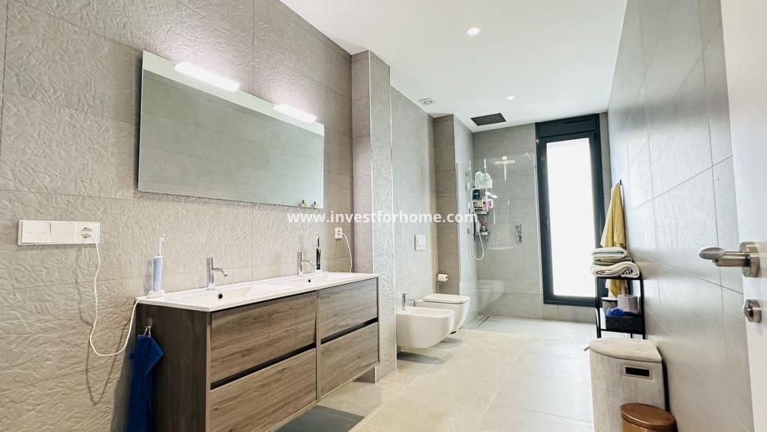 6 sovrum Villa till salu i Las Colinas Golf med pool - 2 350 000 € (Ref: 9240660)