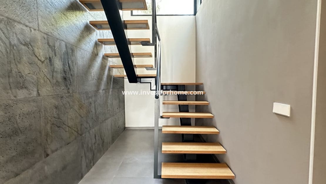 6 sovrum Villa till salu i Las Colinas Golf med pool - 2 350 000 € (Ref: 9240660)