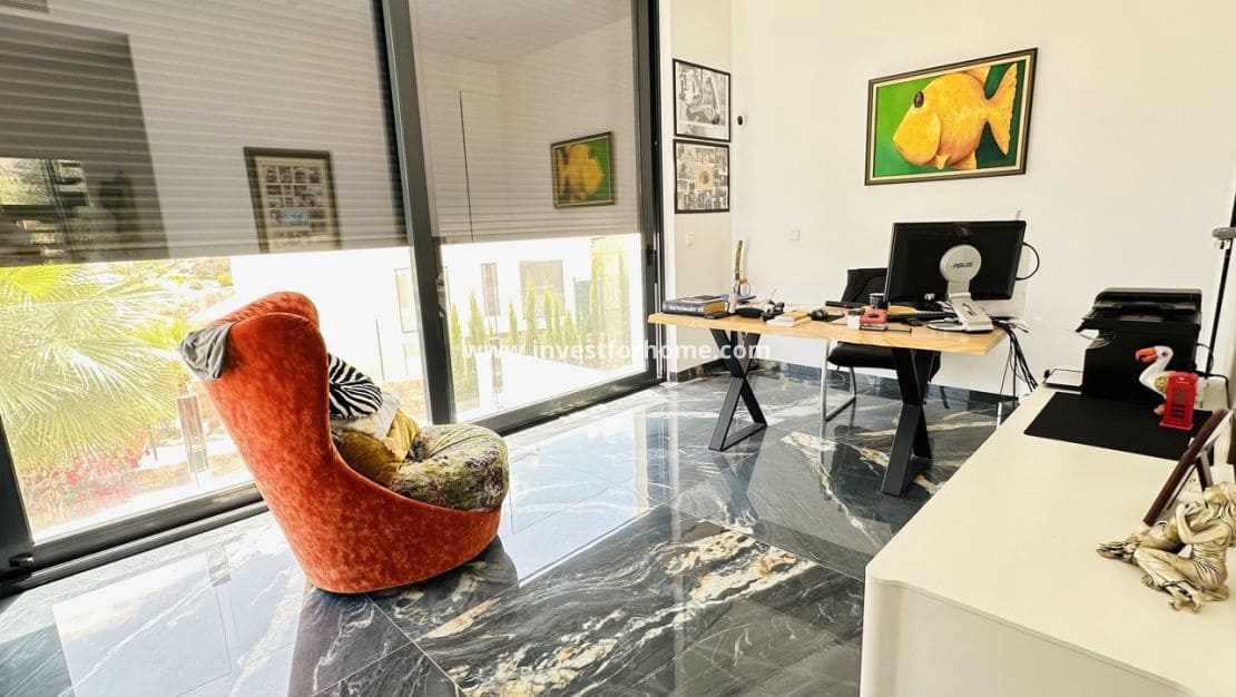 6 sovrum Villa till salu i Las Colinas Golf med pool - 2 350 000 € (Ref: 9240660)