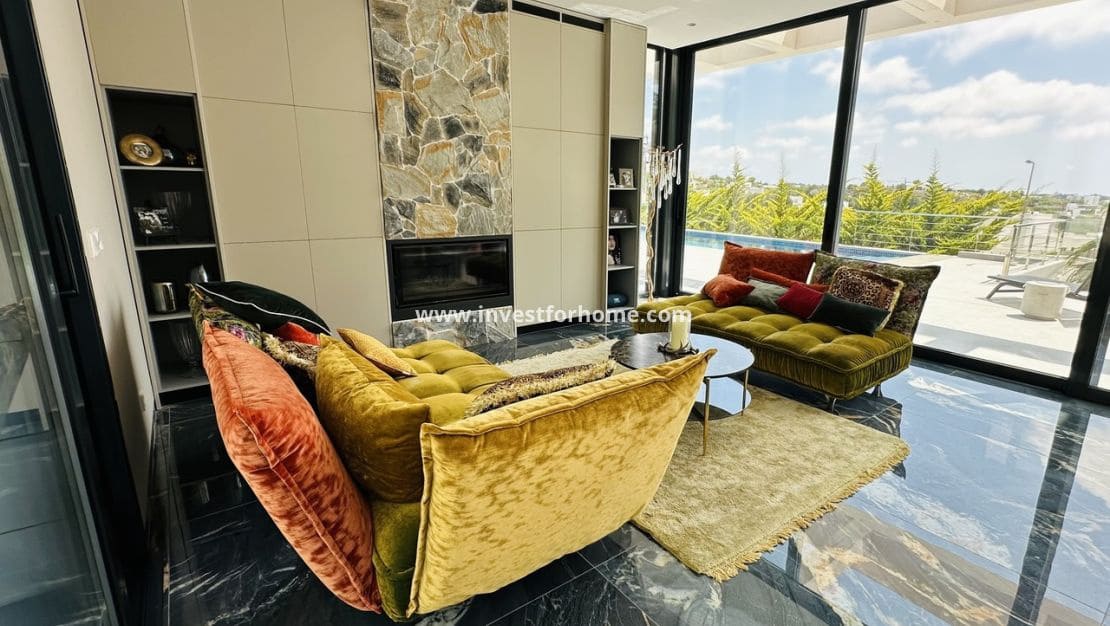 6 sovrum Villa till salu i Las Colinas Golf med pool - 2 350 000 € (Ref: 9240660)