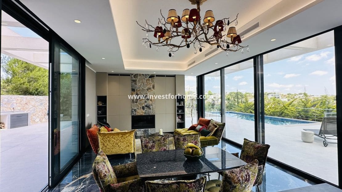 6 sovrum Villa till salu i Las Colinas Golf med pool - 2 350 000 € (Ref: 9240660)