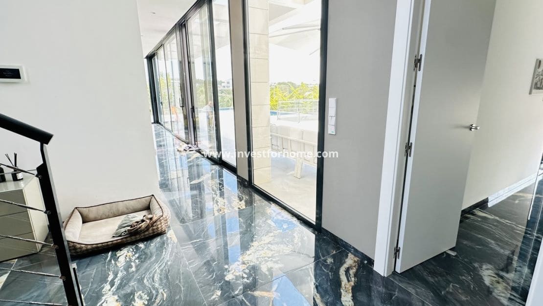 6 sovrum Villa till salu i Las Colinas Golf med pool - 2 350 000 € (Ref: 9240660)