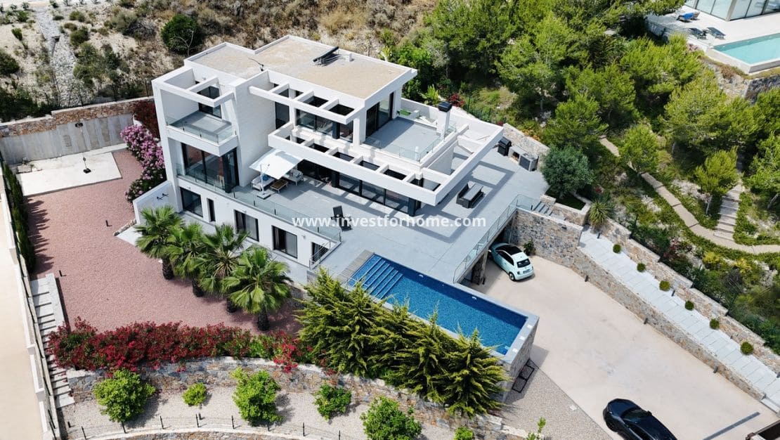 6 sovrum Villa till salu i Las Colinas Golf med pool - 2 350 000 € (Ref: 9240660)