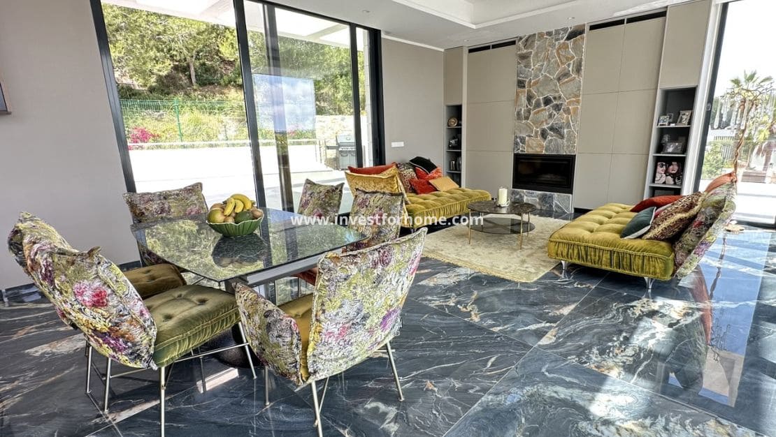 6 sovrum Villa till salu i Las Colinas Golf med pool - 2 350 000 € (Ref: 9240660)