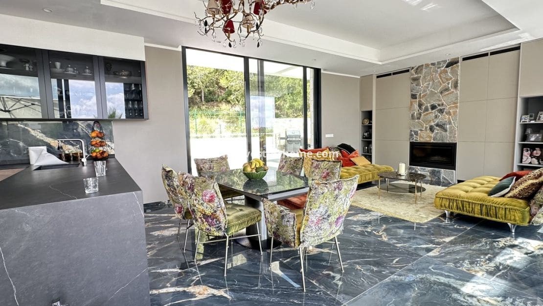 6 sovrum Villa till salu i Las Colinas Golf med pool - 2 350 000 € (Ref: 9240660)