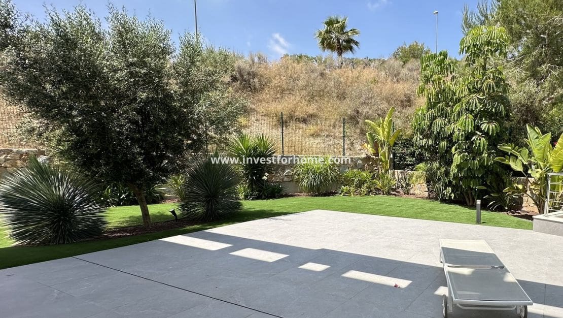 6 sovrum Villa till salu i Las Colinas Golf med pool - 2 350 000 € (Ref: 9240660)