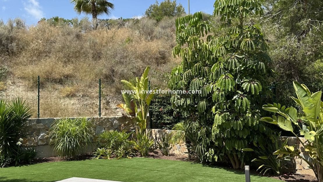 6 sovrum Villa till salu i Las Colinas Golf med pool - 2 350 000 € (Ref: 9240660)