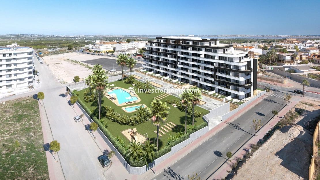 2 soveværelse Lejlighed til salg i San Miguel de Salinas med swimmingpool - € 219.000 (Ref: 9244396)