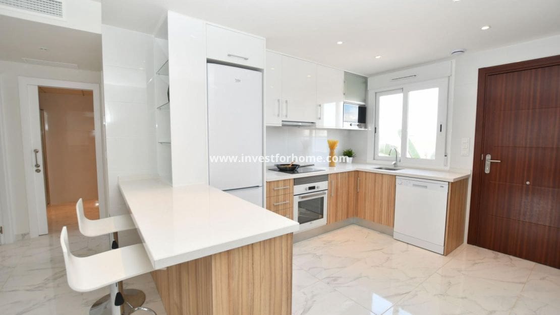 2 Zimmer Bungalow zu verkaufen in San Miguel de Salinas mit Pool - 243.800 € (Ref: 9244397)